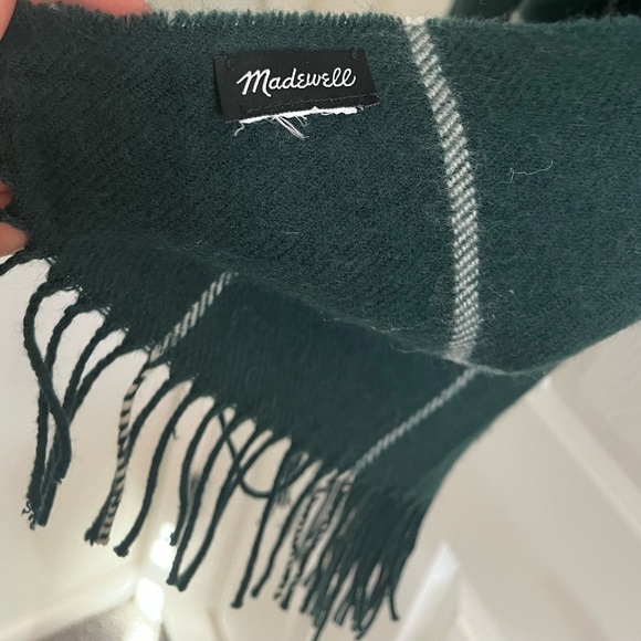 Madewell scarf/wrap combo - Picture 3 of 5